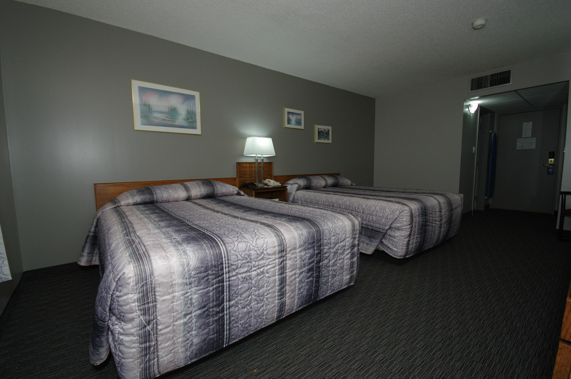 Travelodge By Wyndham גראנדה פראירי מראה חיצוני תמונה